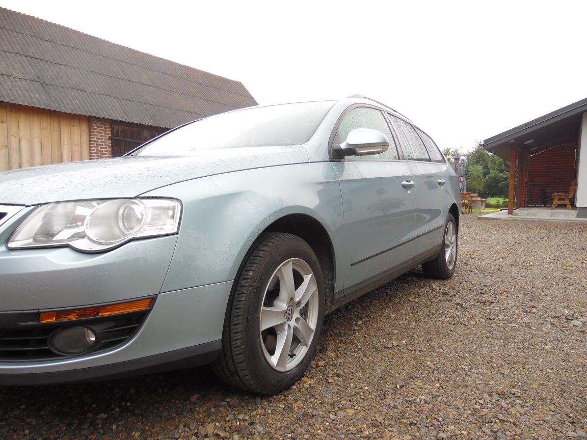 Sprzedam Passat b6 1.6 mpi