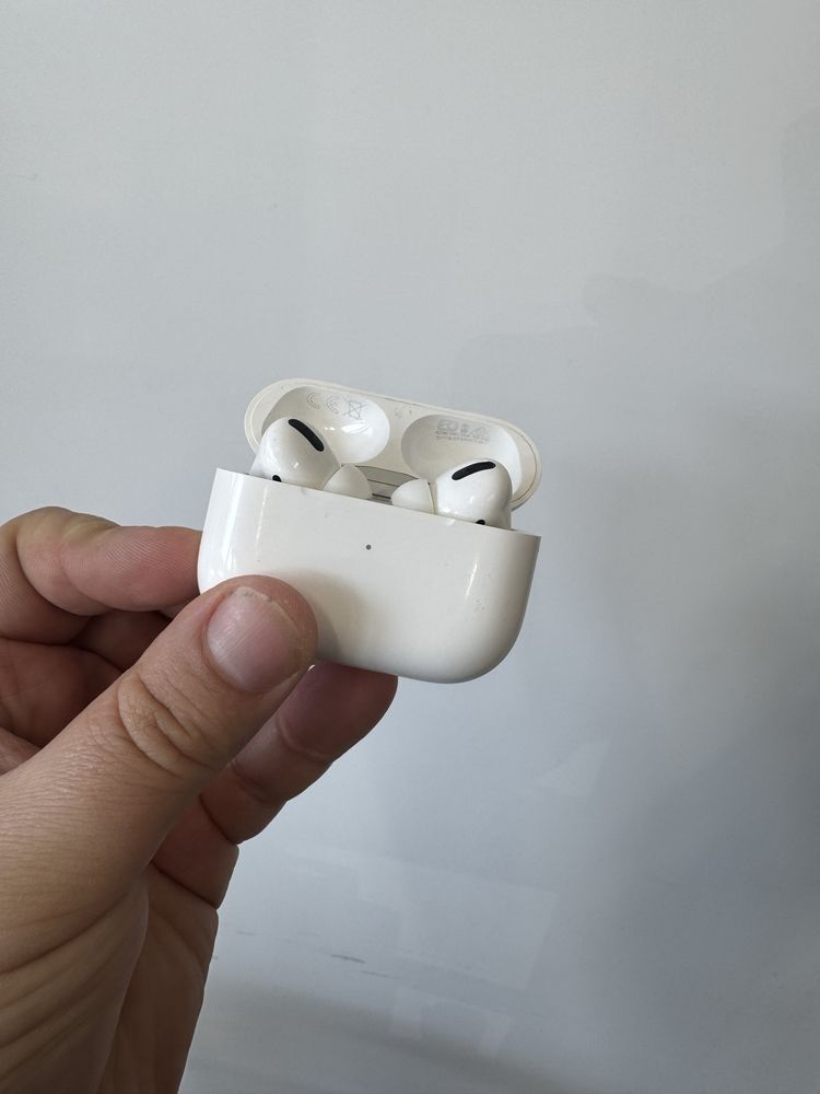APPLE Airpoods Pro 1 покоління оригінал