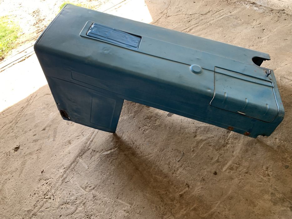 Капот МТЗ-80 в доброму стані