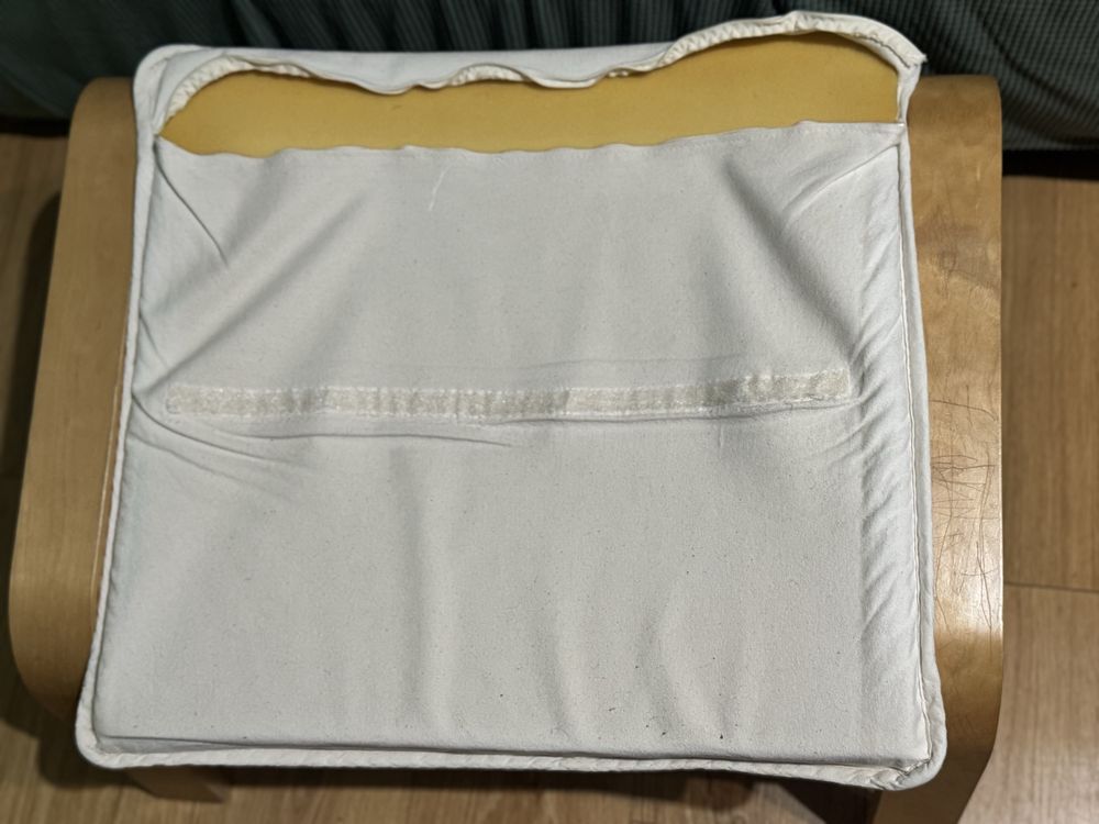 Pousa pés - IKEA