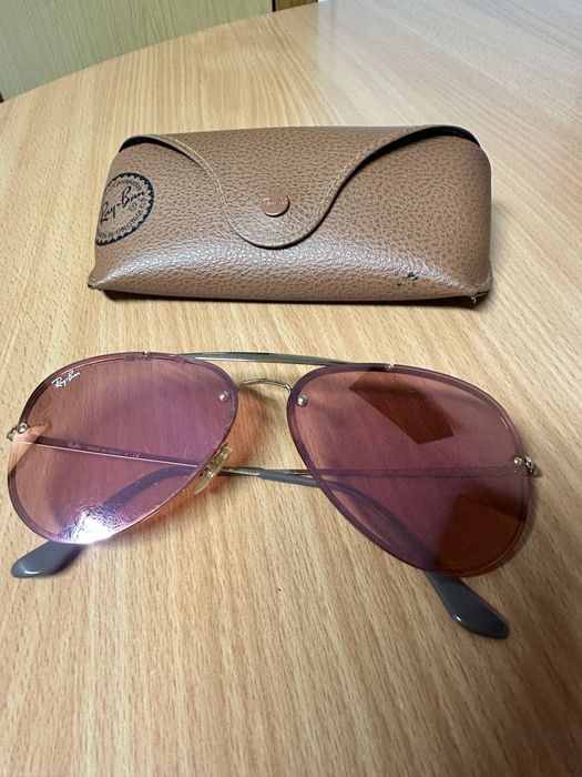Vendo Oculos de Sol Ray Ban em tom tosa e dourado