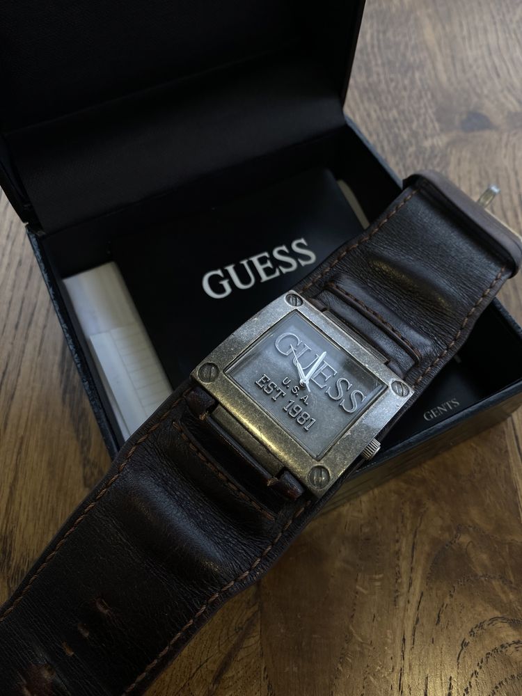 Часы Guess w90025 G1