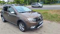 Продам компактный  внедорожник Renault Sandero Stepway 2018гв