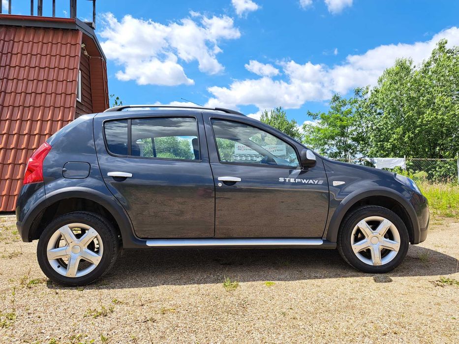 Sprzedam auto Dacia Sandero 2012