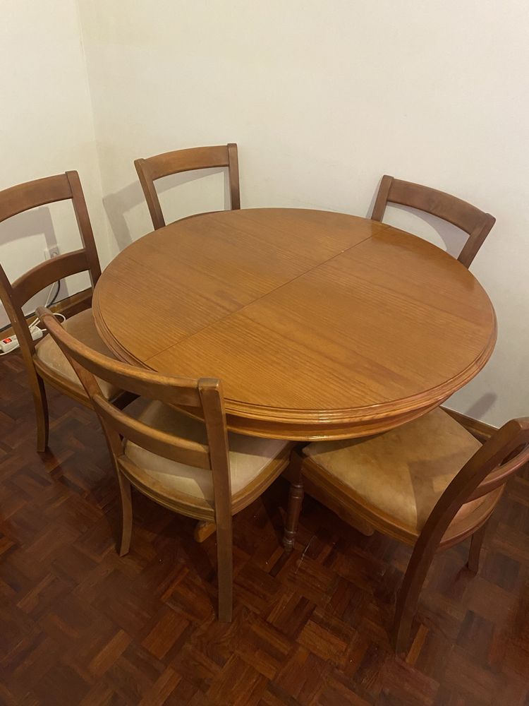 Mesa de madeira rustica
