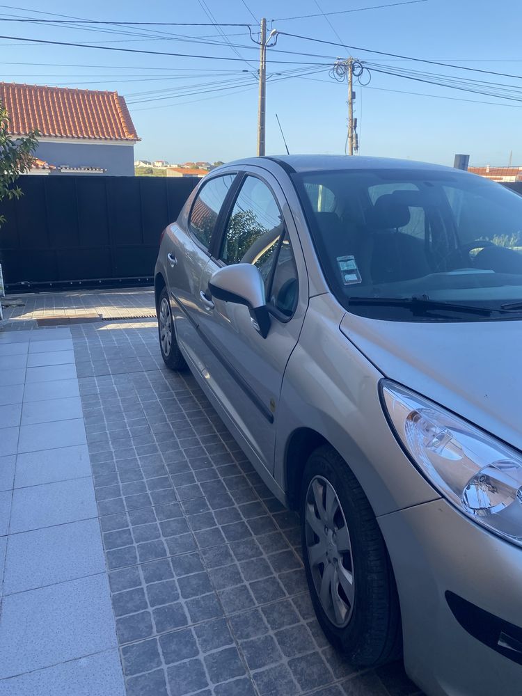Peugeot 207 1.4i 16v