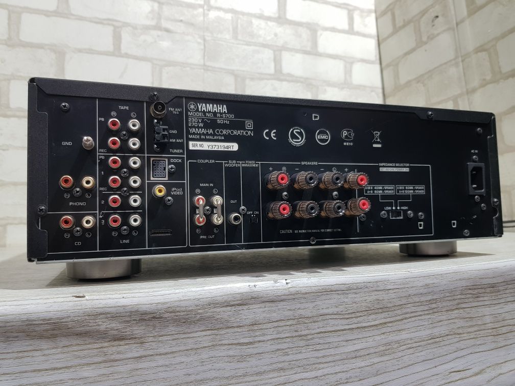 Стерео підсилювач/ресивер YAMAHA R-S700,*2x160 Вт, б/у з Німеччини