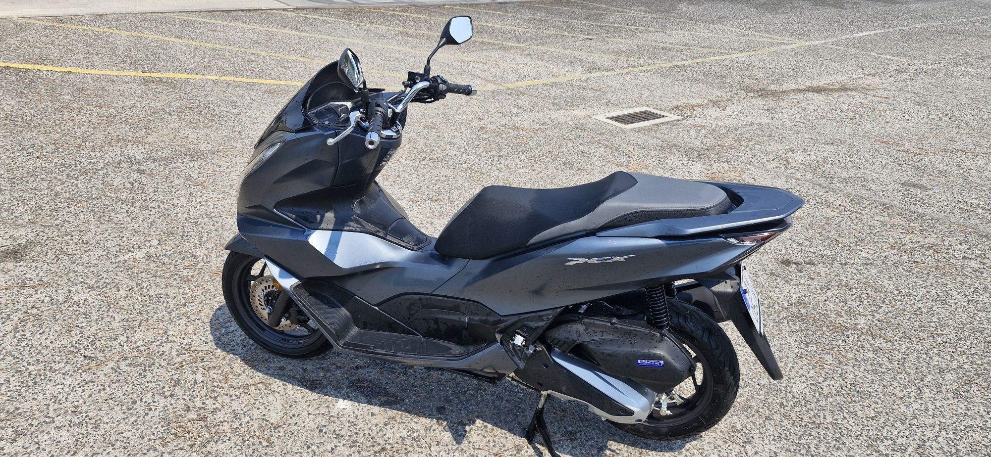 Honda PCX 125 - impecável