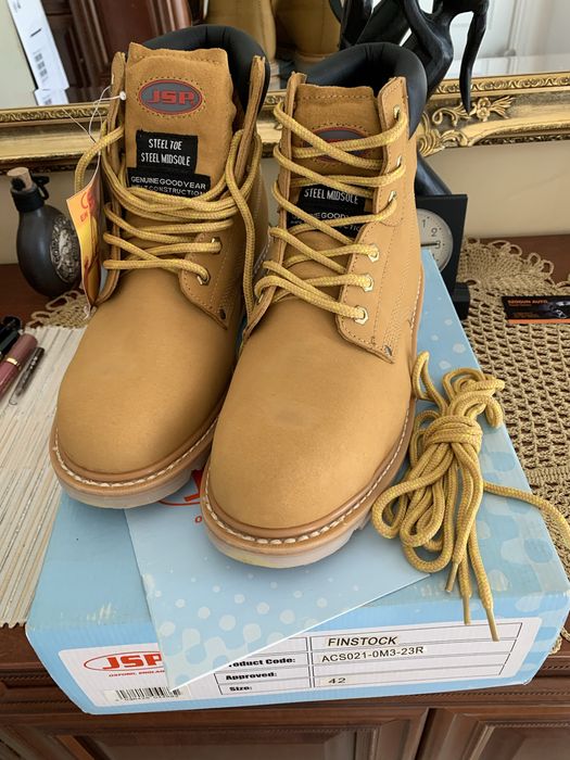 Buty roboczeJSP Finstock nowe z metka R-42
