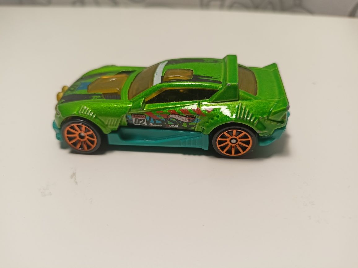 Samochód hot wheels auto