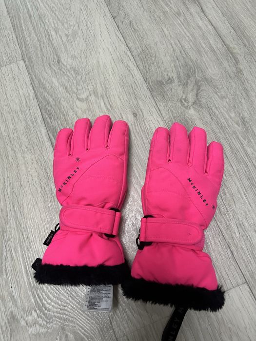 Зимові дитячі рукавичв на 8-10 років