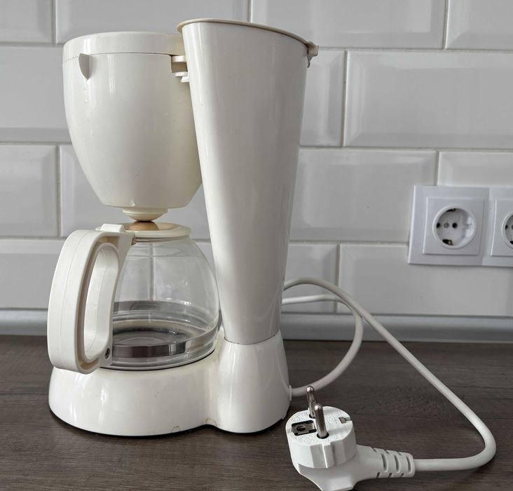 Крапельна кавоварка Moulinex BCA 1 L4 Little Solea