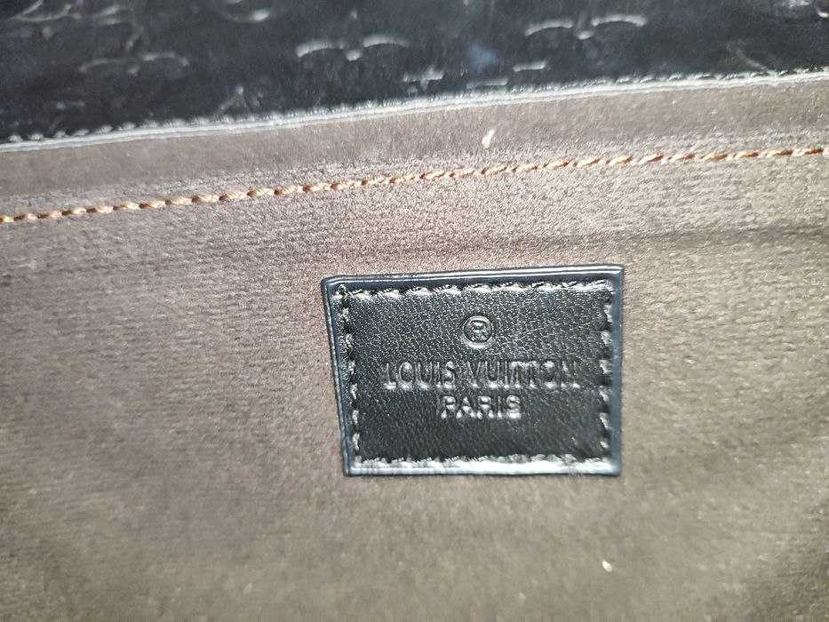 Продам женскую сумку Louis Vuitton