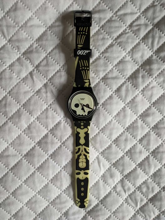 Relogio Swatch Baron Samedi 007 Live and Let Die