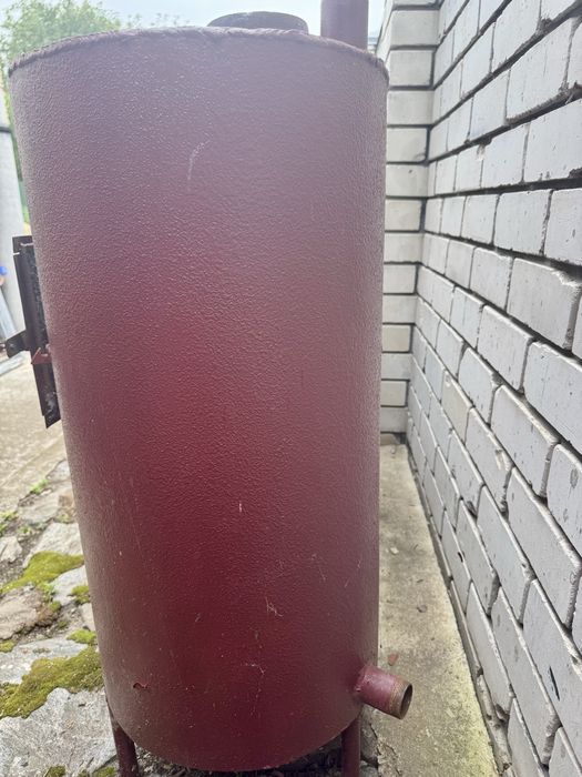 Саморобний металевий котел на дрова