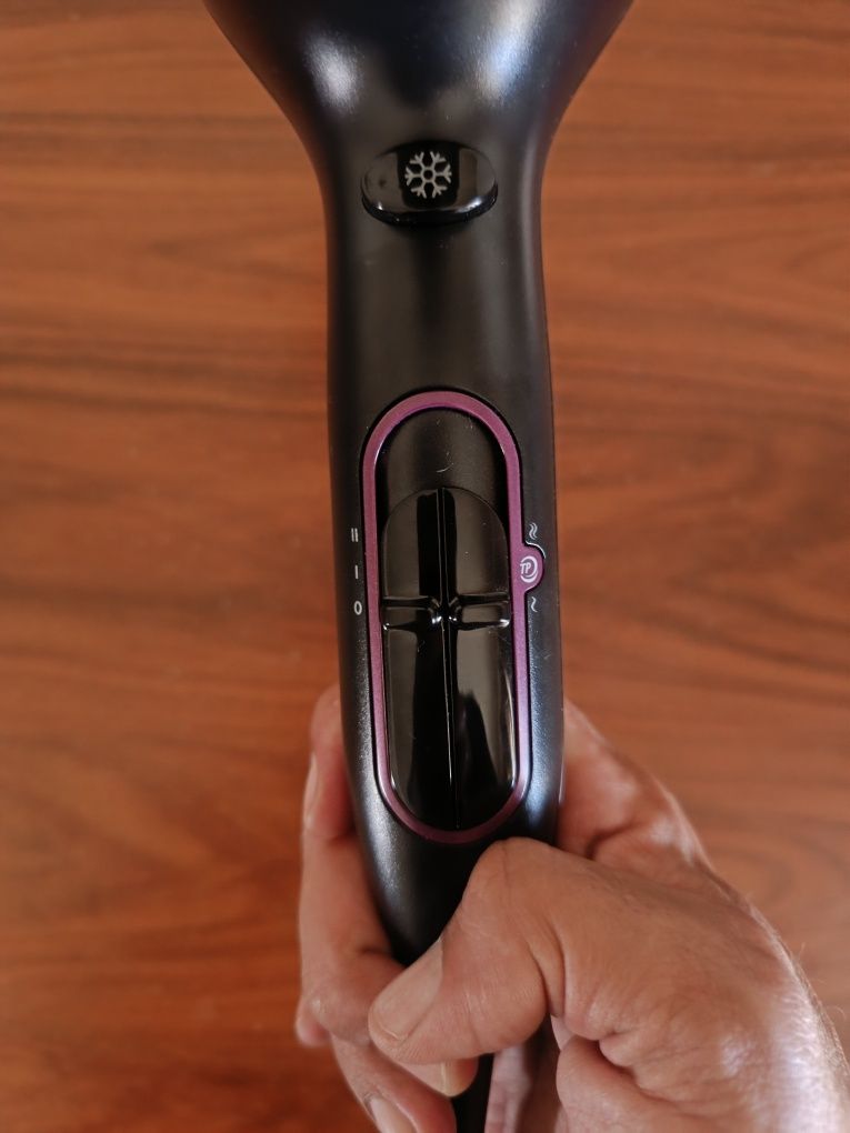 Secador de cabelo Philips Thermoprotect 2100w