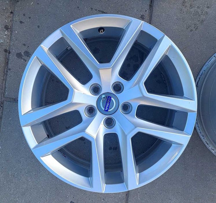 5x108 18 Volvo xc60 xc70 s90 v90 xc40 v60 s60 s80  orginane fabryczne