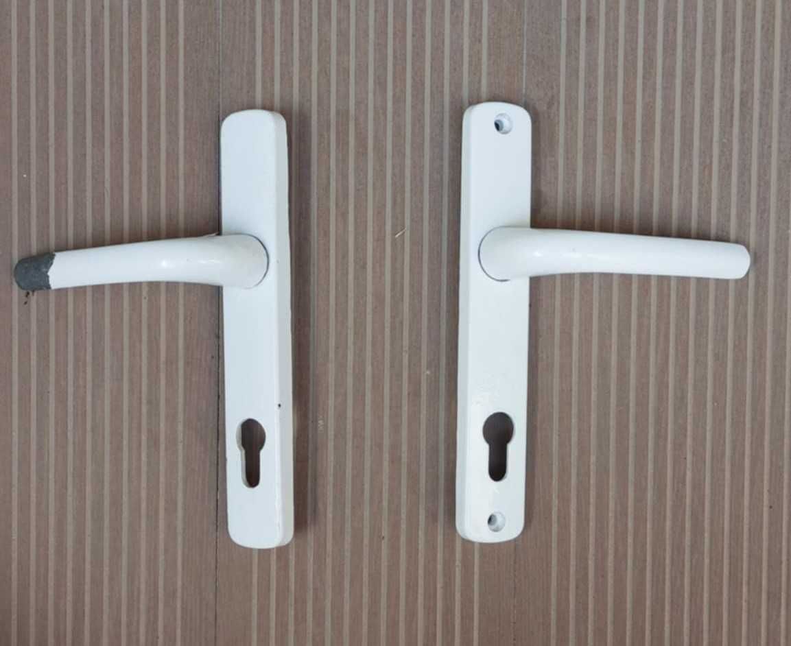 Vende-se Puxador Portas PVC
