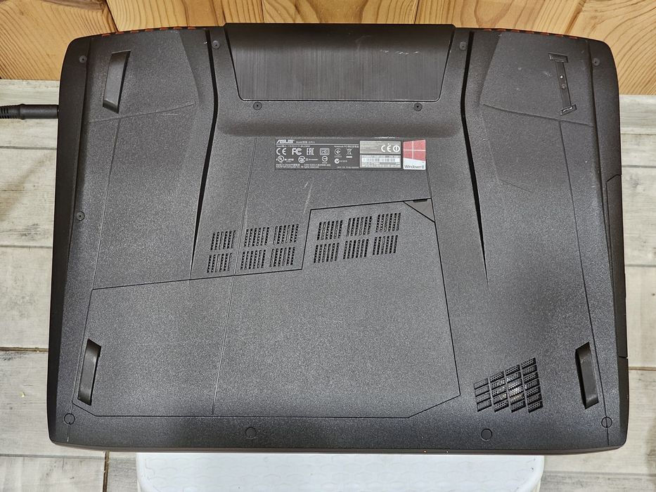 ASUS ROG 17.3" 100Hz/i7 3.6GHz/GTX 980M/RAM 16GB/SSD 256/HDD 1000GB