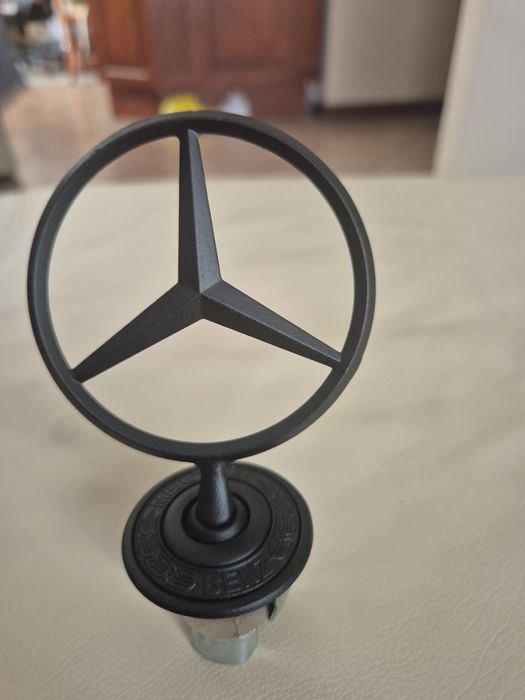 logo celownik do Mercedesa modele E,C.S czarny mat