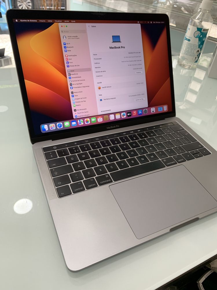 Macbook Pro 13 Touchbar 2019 intel 3.1 Dual Core i5 16GB RAM 256GB SSD
