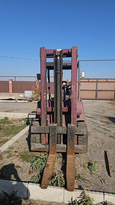 Продам погрузчик дизельный