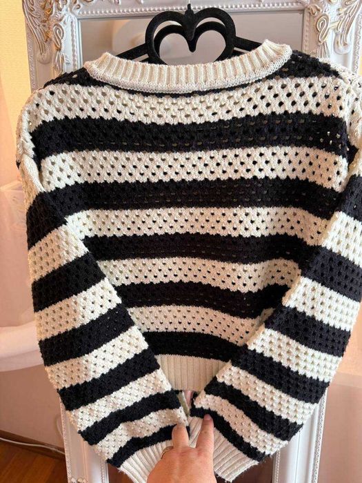 Продам светр Н&М