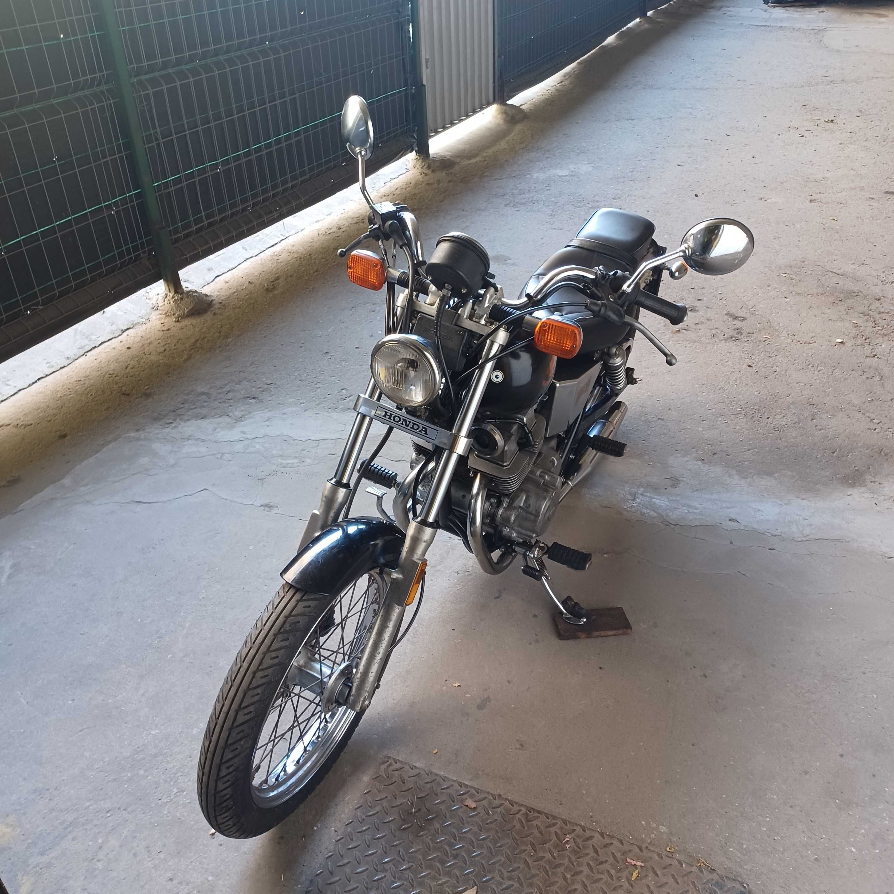 Honda REBEL 250 mcx