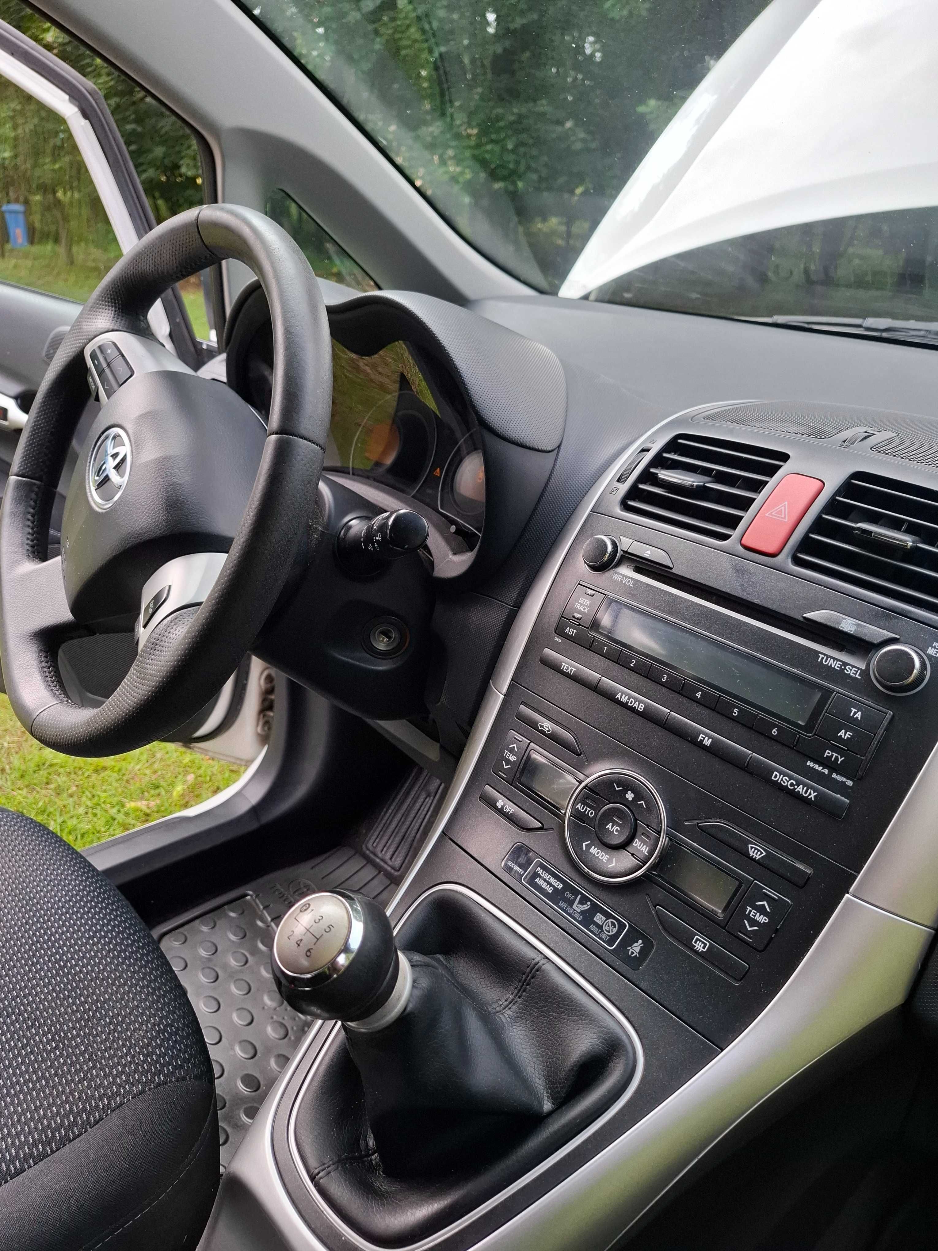Sprzedam Toyote Auris