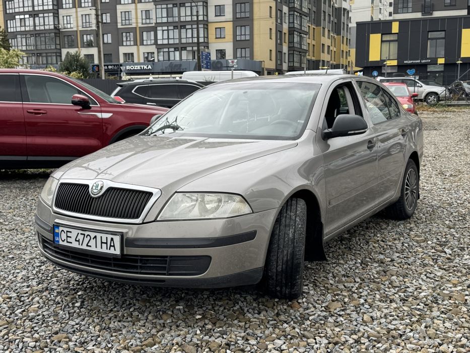 Продам Шкоду Октавію 2010 рік 1.4 бендзин