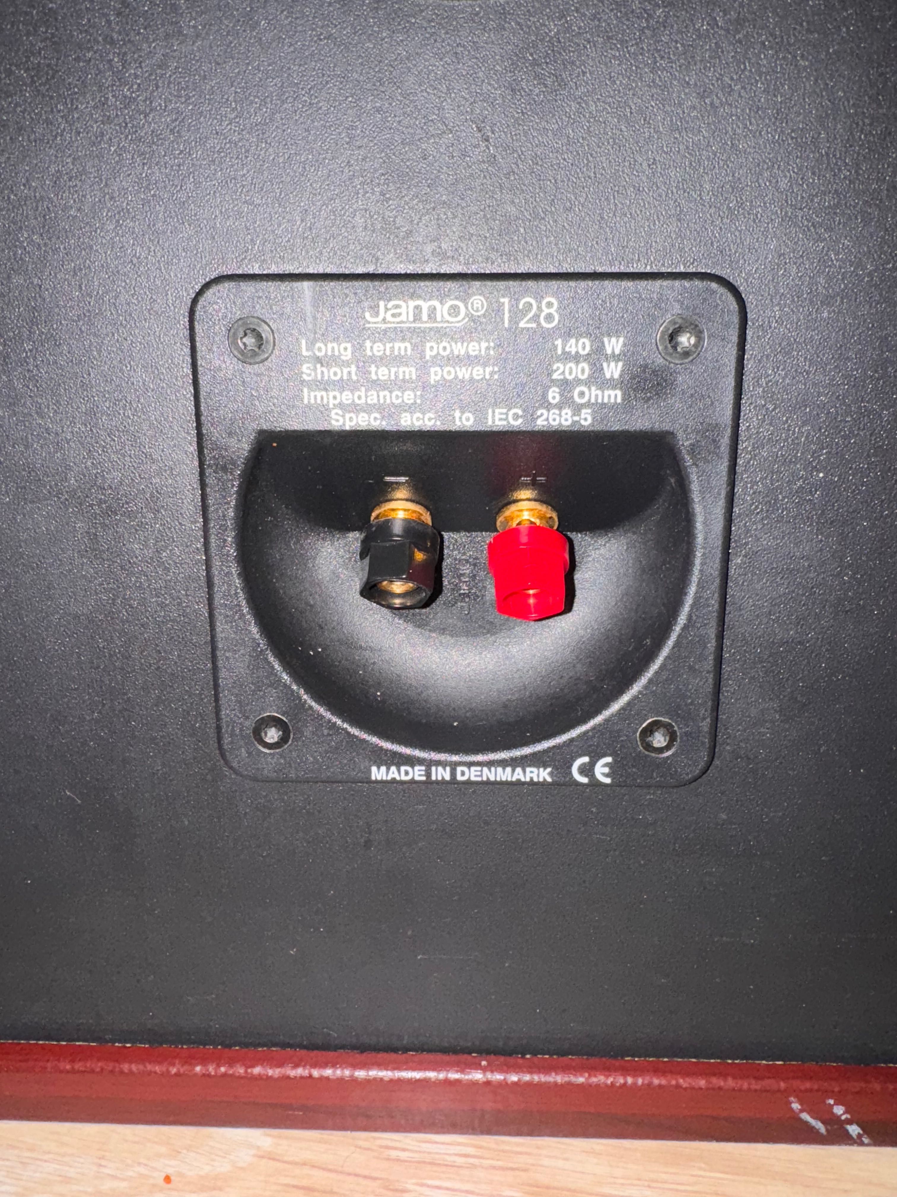 Amplituner ONKYO i zestaw golśników JAMO plus SUBUFER JAMO