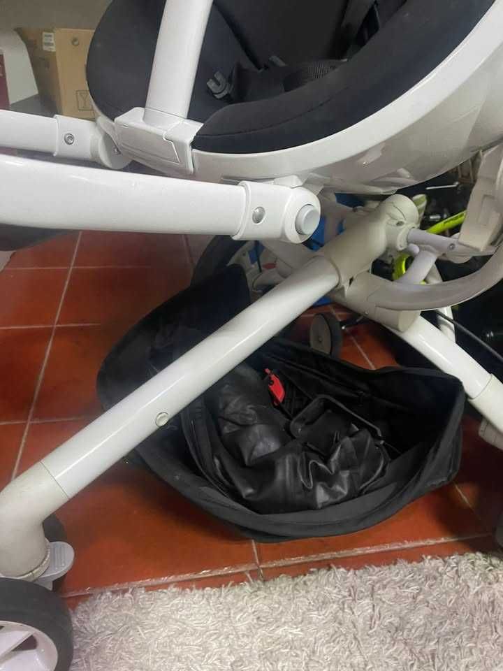 Conjunto Ovo Cybex Cloud Z e carrinho Quinny Moodd