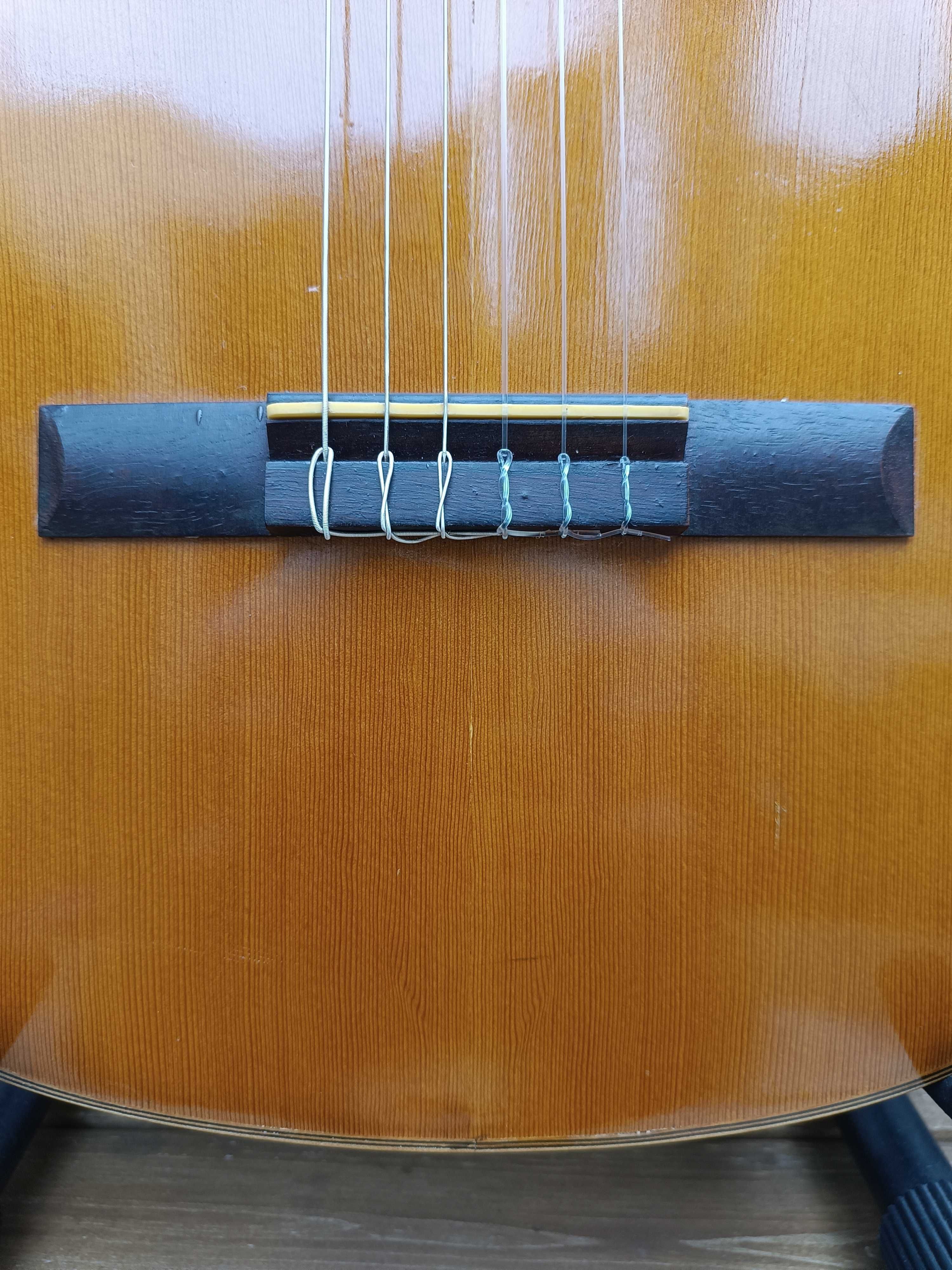 Guitarra Clássica ADMIRA - BM - com 51 anos