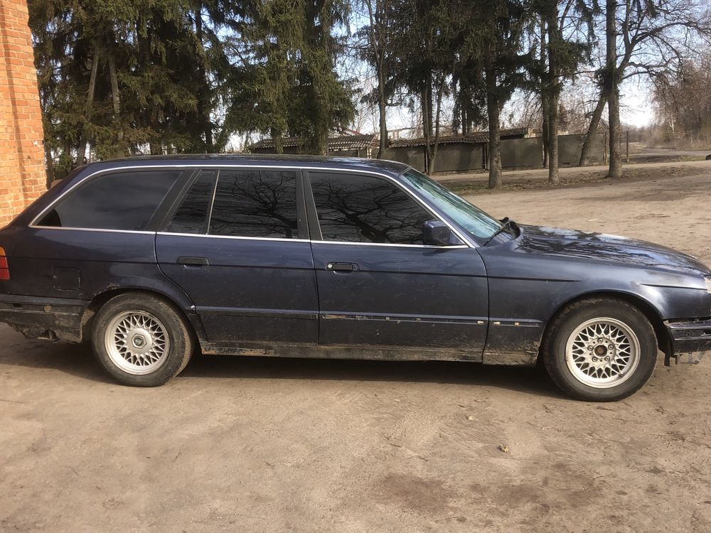 BMW е34 525  touring