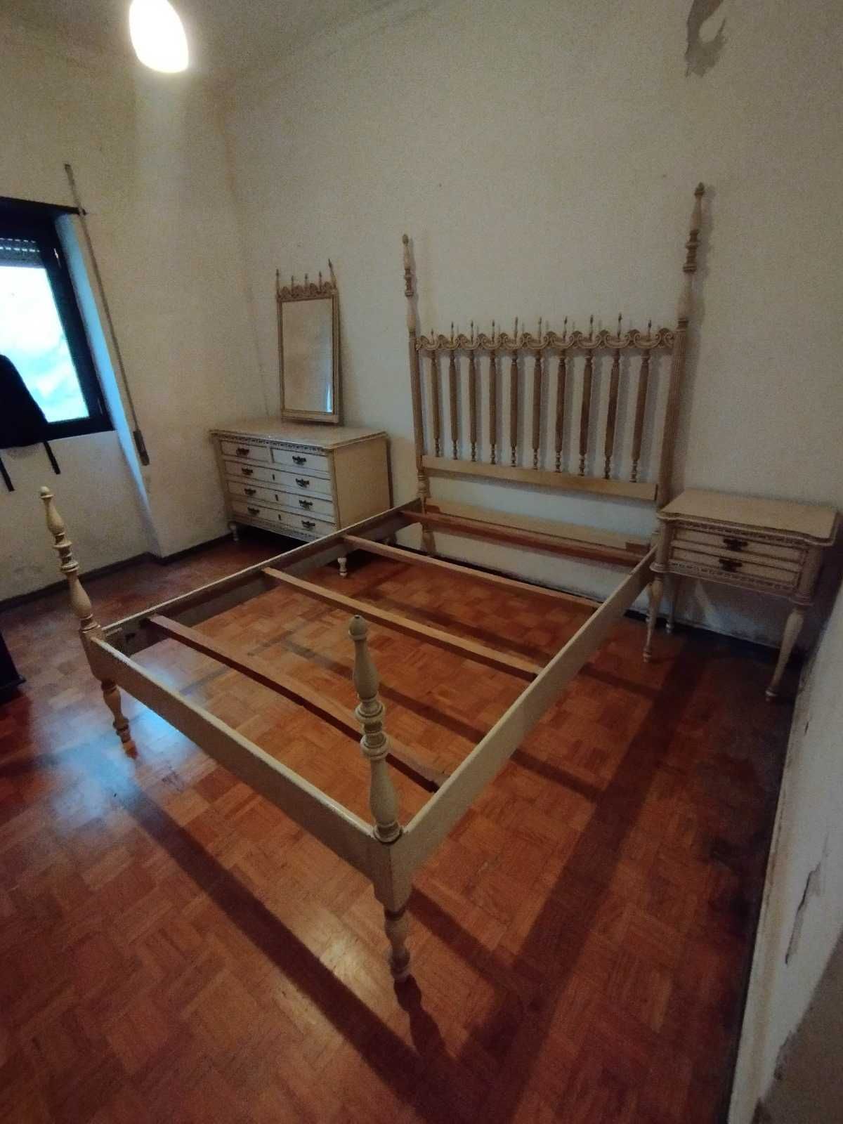 Mobília de quarto vintage (a bom preço)