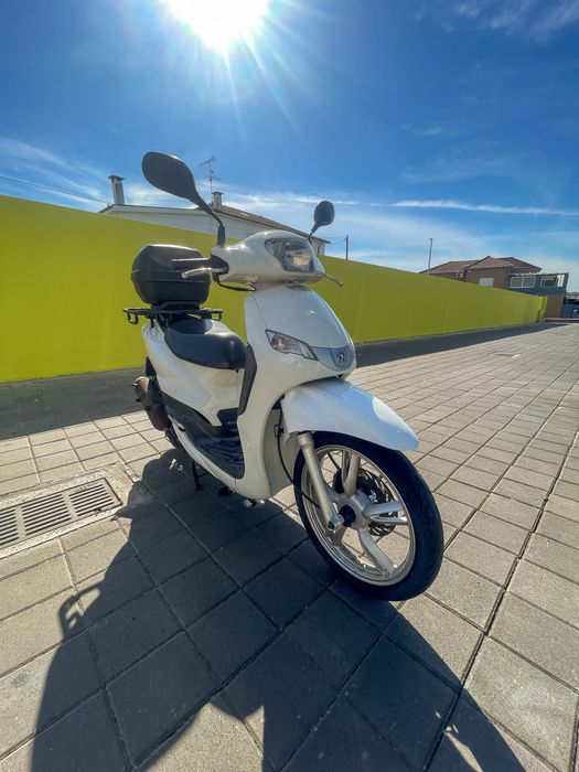 PEUGEOT SCOOTER 125cc