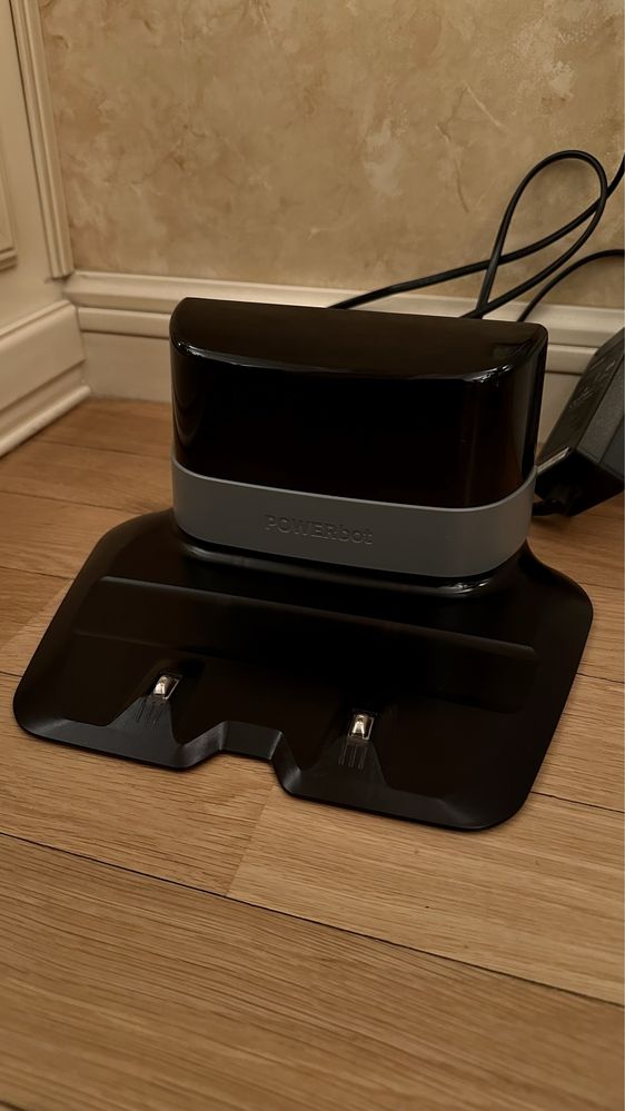 Робот пилосос Samsung Powerbot VR7000