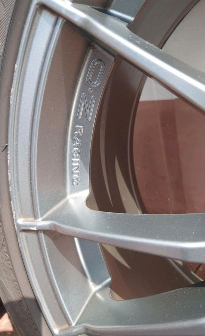 Jantes 18 OZ Ultraleggera 5x112