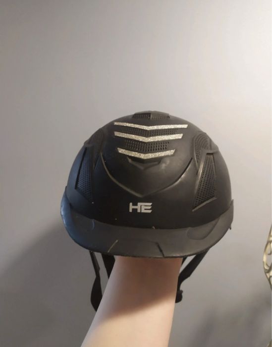 kask jeździecki czarny brokatowy