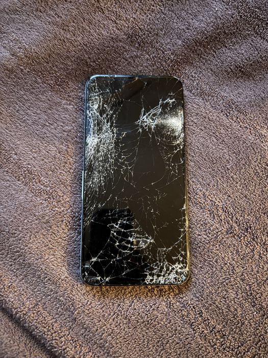 Telefon google pixel 5 uszkodzony