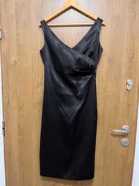 Mała czarna sukienka koktajlowa