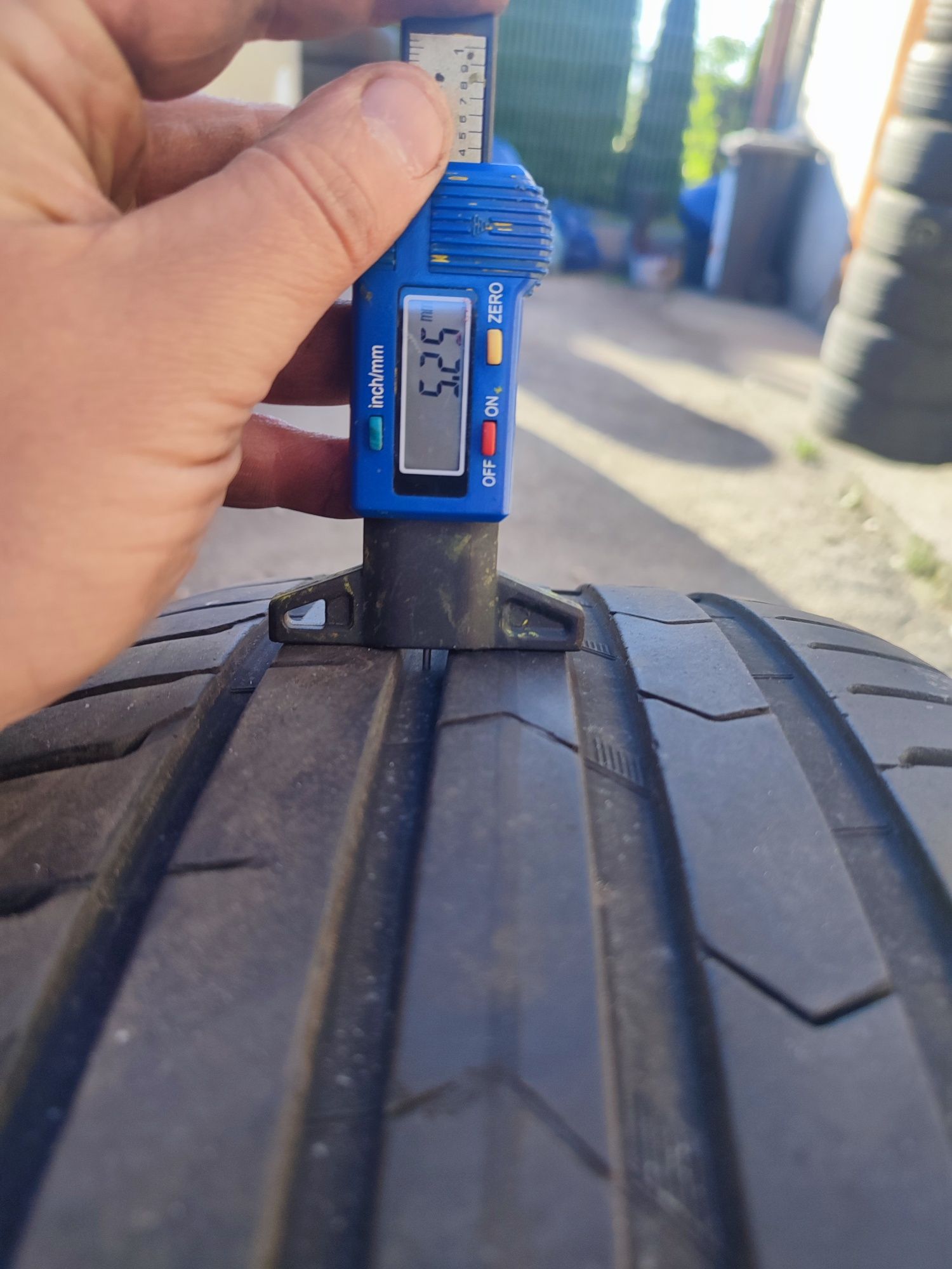 Pojedyncza opona Vredestein Ultrac 225/50/18 99W