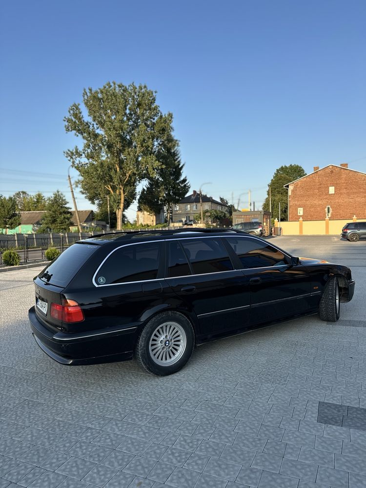 BMW E39 m50b20.