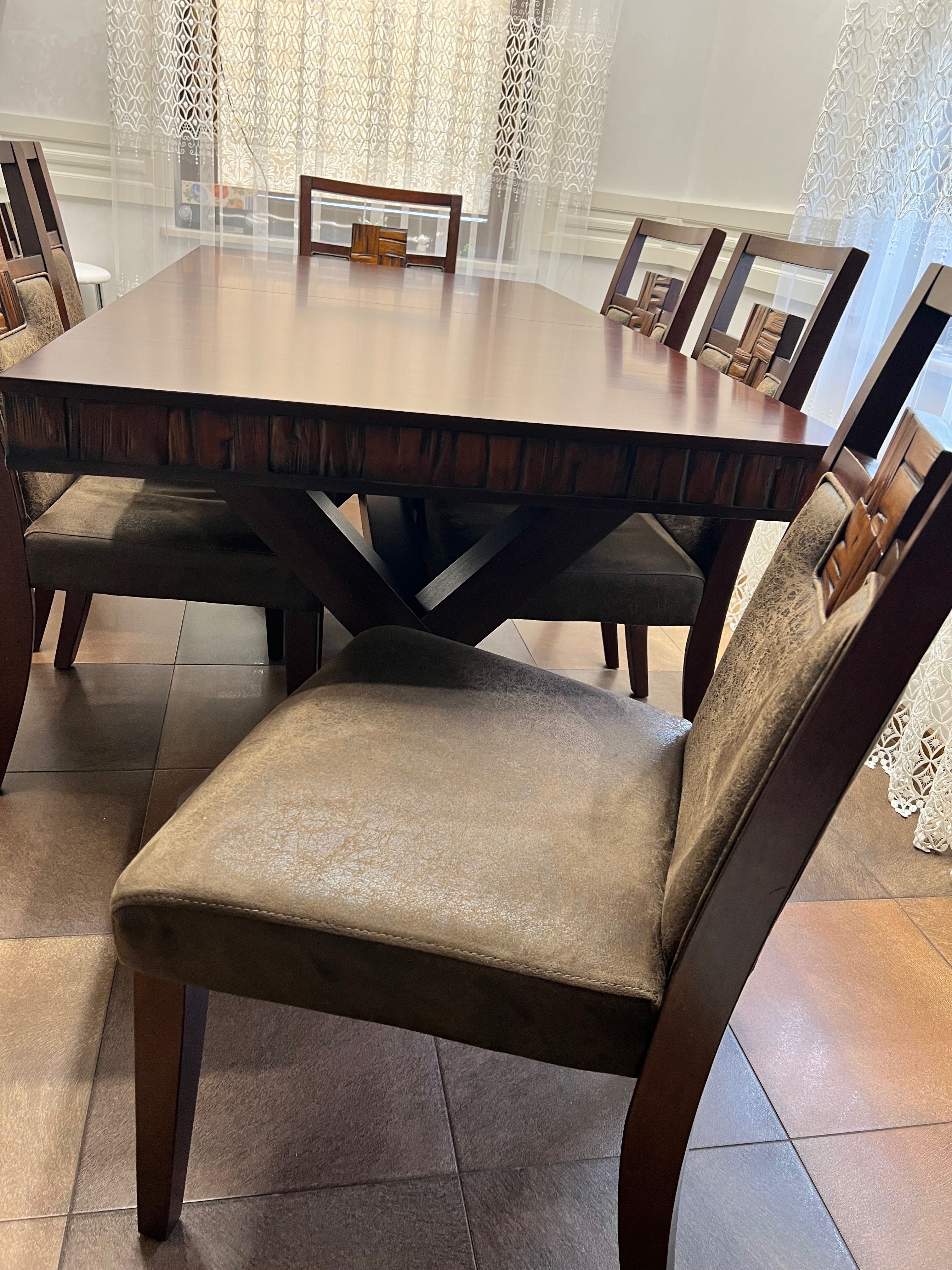 Stół i krzesła Vinotti