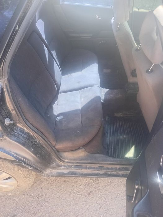 Audi 80 1.8 бензин