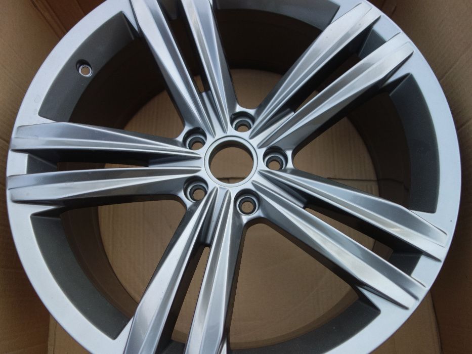 Felgi VW TIGUAN II 5NA R-line Arteon PASSAT 19'' Oryginalne!!