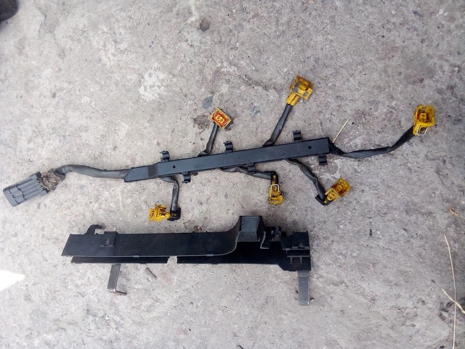 Форсунки топливные Омега Б 2.5 V6 (0280155712)