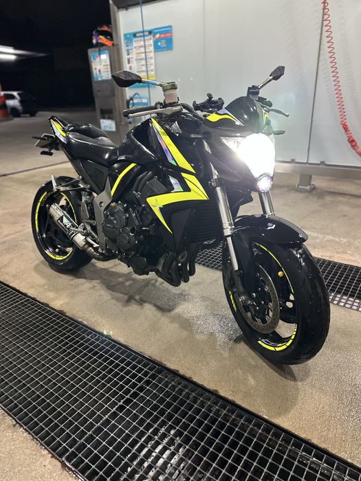 Vendo mota CB1000