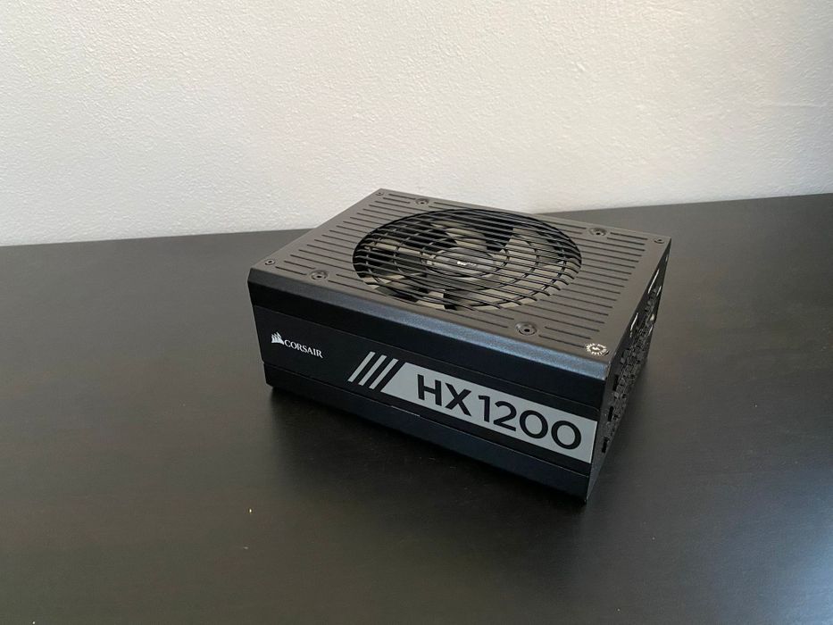 PSU Corsair HX1200 (Peças/Reparação)