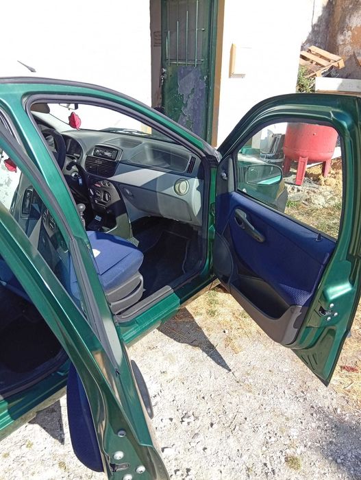 Fiat Punto do ano de 2000